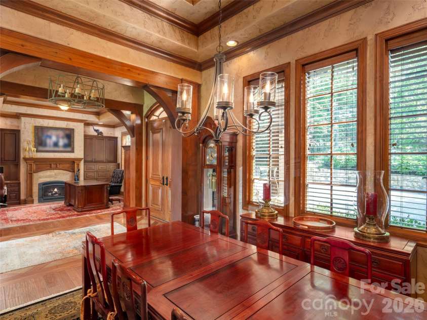 1812 Bella Vista Court, Arden, NC 28704.  MLS# CAR4408416, YatesRealty ID 45113. 