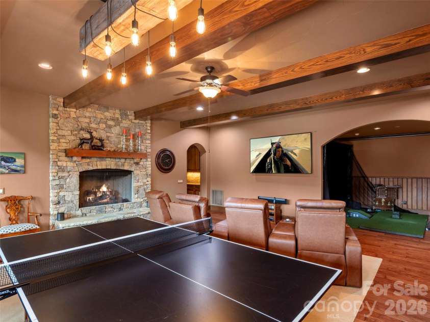 1812 Bella Vista Court, Arden, NC 28704.  MLS# CAR4408416, YatesRealty ID 45113. 