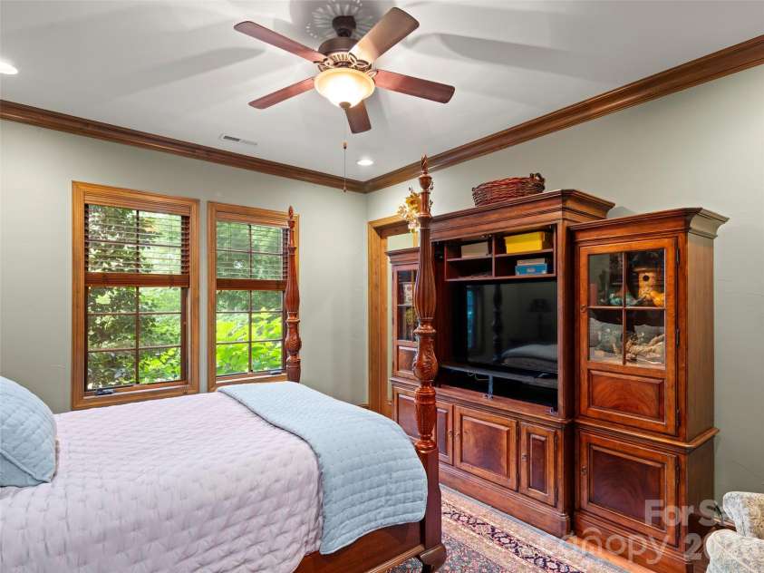 1812 Bella Vista Court, Arden, NC 28704.  MLS# CAR4408416, YatesRealty ID 45113. 