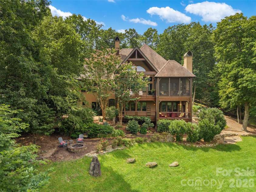1812 Bella Vista Court, Arden, NC 28704.  MLS# CAR4408416, YatesRealty ID 45113. 