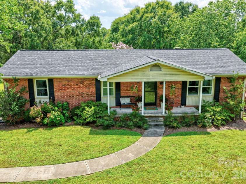 7220 Pharr Mill Road, Harrisburg, NC 28075.  MLS# CAR4415301, YatesRealty ID 45114. 
