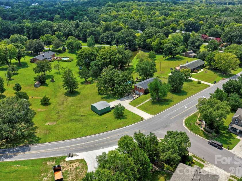 7220 Pharr Mill Road, Harrisburg, NC 28075.  MLS# CAR4415301, YatesRealty ID 45114. 