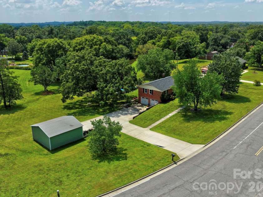 7220 Pharr Mill Road, Harrisburg, NC 28075.  MLS# CAR4415301, YatesRealty ID 45114. 