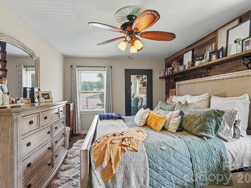 7220 Pharr Mill Road, Harrisburg, NC 28075.  MLS# CAR4415301, YatesRealty ID 45114. 