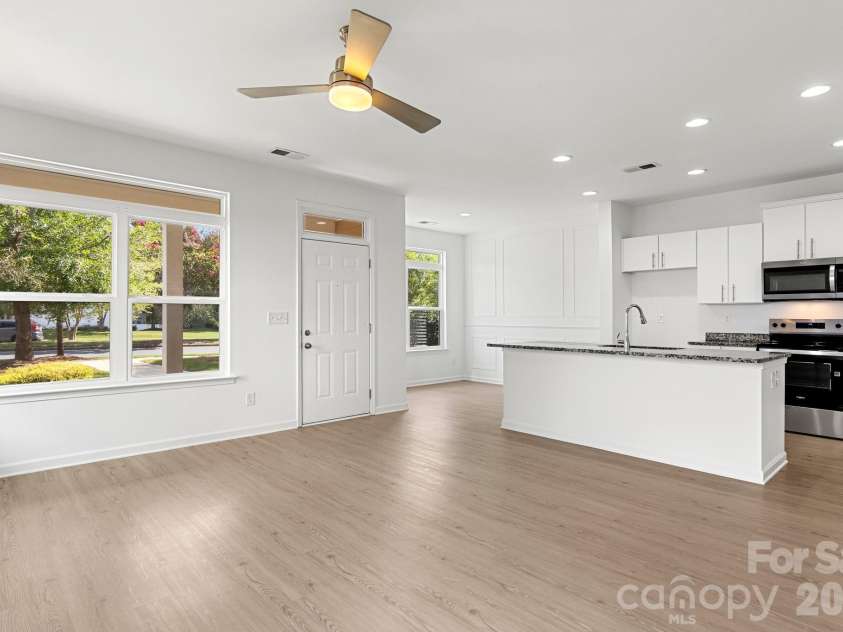 214 Overstone Court, Fort Mill, SC 29715.  MLS# CAR4413937, YatesRealty ID 45115. 