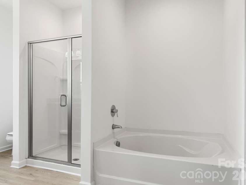 214 Overstone Court, Fort Mill, SC 29715.  MLS# CAR4413937, YatesRealty ID 45115. 