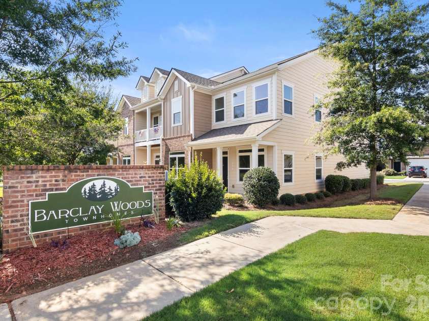 214 Overstone Court, Fort Mill, SC 29715.  MLS# CAR4413937, YatesRealty ID 45115. 