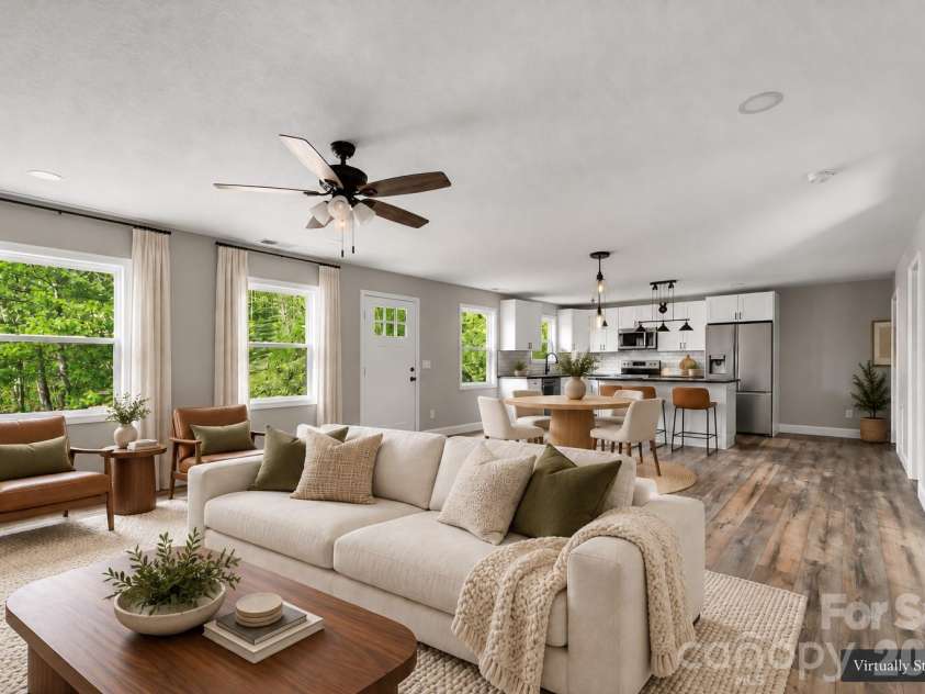 431 Judds Trail, Franklin, NC 28734.  MLS# CAR4415759, YatesRealty ID 45116. 