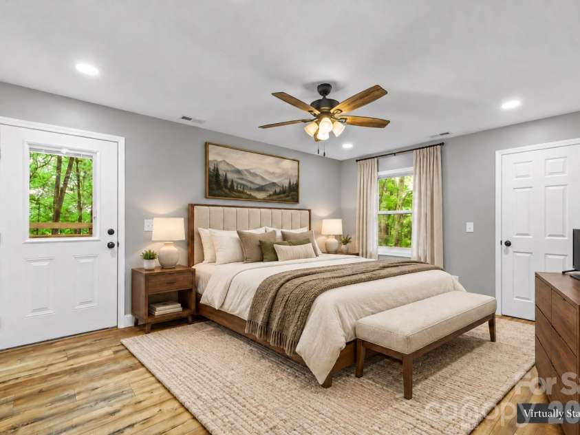431 Judds Trail, Franklin, NC 28734.  MLS# CAR4415759, YatesRealty ID 45116. 