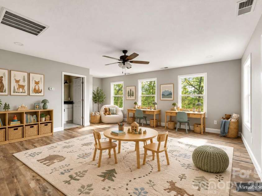 431 Judds Trail, Franklin, NC 28734.  MLS# CAR4415759, YatesRealty ID 45116. 