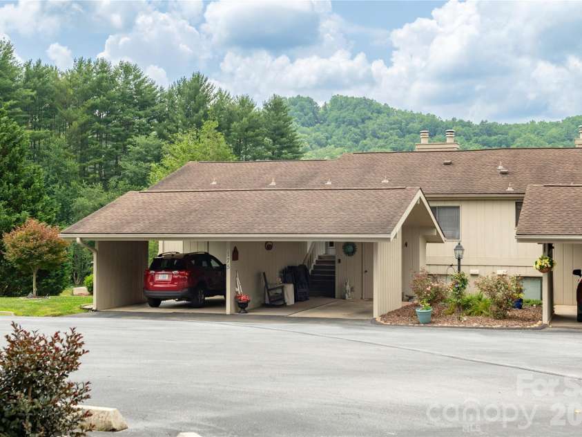 175 Glen Cannon Point, Pisgah Forest, NC 28768.  MLS# CAR4413697, YatesRealty ID 45117. 