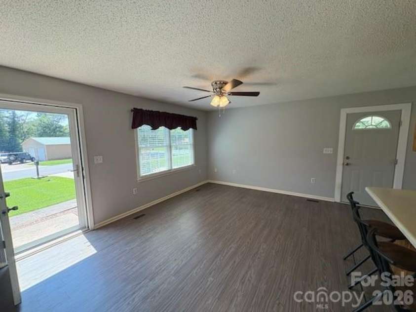 101 APPLE HILL Drive, Shelby, NC 28152.  MLS# CAR4415792, YatesRealty ID 45118. 
