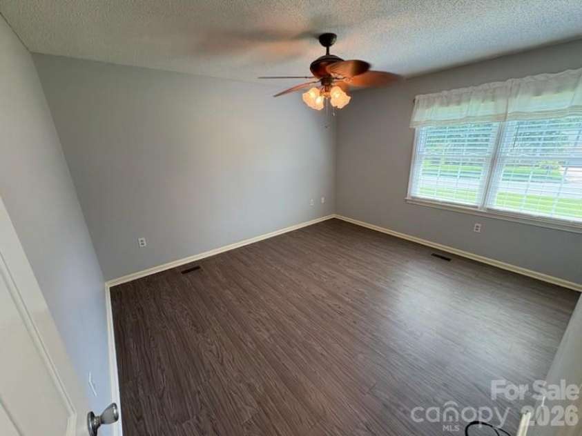 101 APPLE HILL Drive, Shelby, NC 28152.  MLS# CAR4415792, YatesRealty ID 45118. 