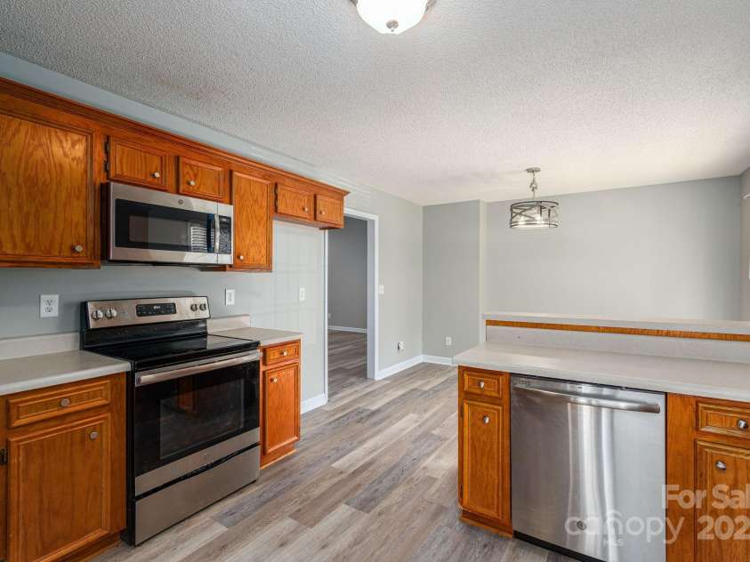 121 Wichita Drive, Shelby, NC 28152.  MLS# CAR4240337, YatesRealty ID 4512. 