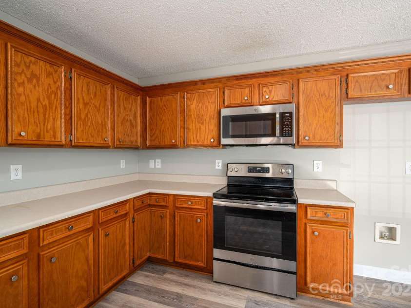 121 Wichita Drive, Shelby, NC 28152.  MLS# CAR4240337, YatesRealty ID 4512. 