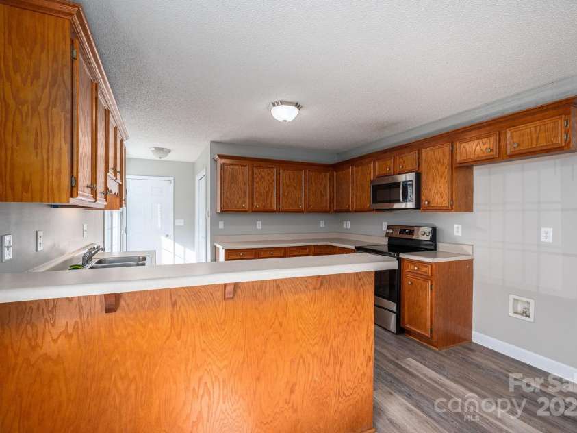 121 Wichita Drive, Shelby, NC 28152.  MLS# CAR4240337, YatesRealty ID 4512. 