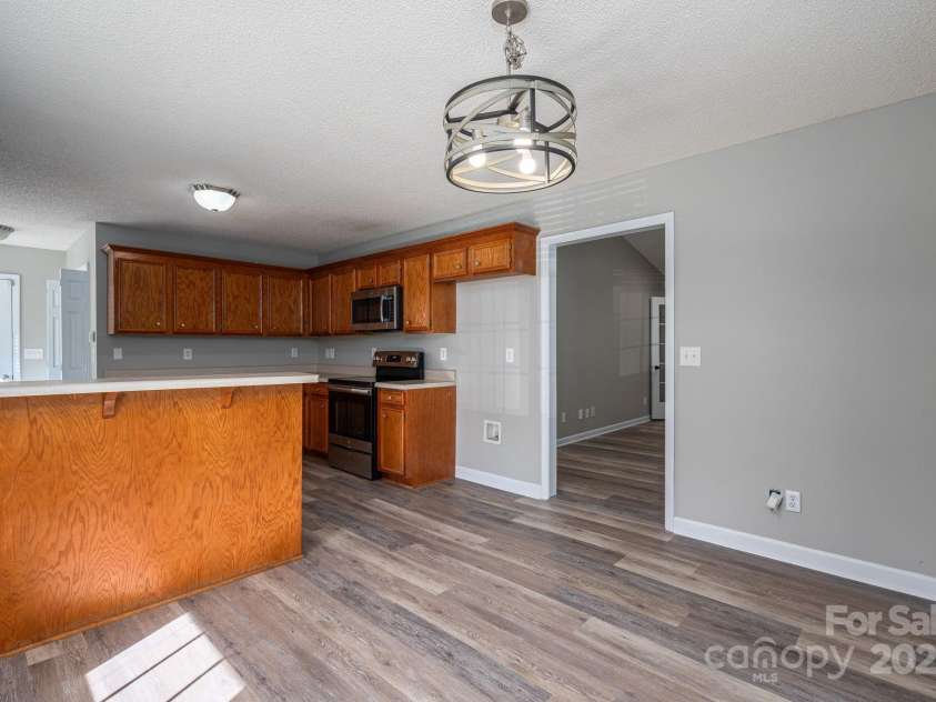 121 Wichita Drive, Shelby, NC 28152.  MLS# CAR4240337, YatesRealty ID 4512. 