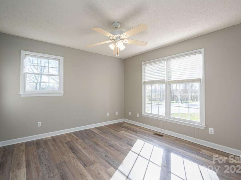 121 Wichita Drive, Shelby, NC 28152.  MLS# CAR4240337, YatesRealty ID 4512. 