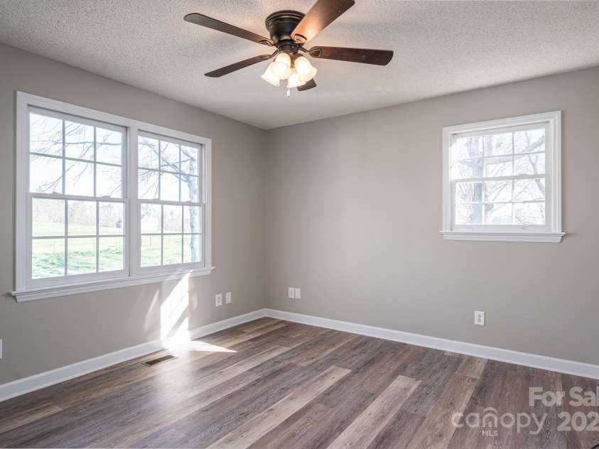 121 Wichita Drive, Shelby, NC 28152.  MLS# CAR4240337, YatesRealty ID 4512. 