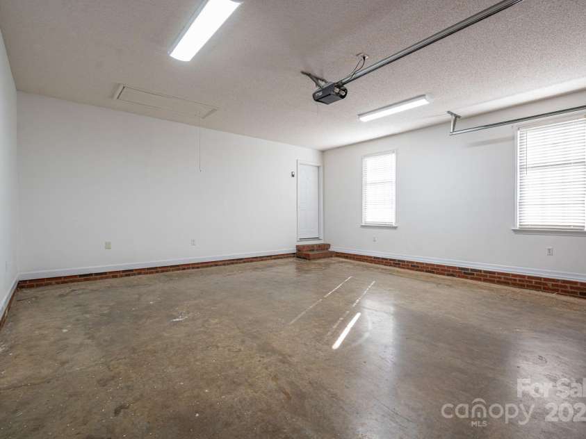 121 Wichita Drive, Shelby, NC 28152.  MLS# CAR4240337, YatesRealty ID 4512. 