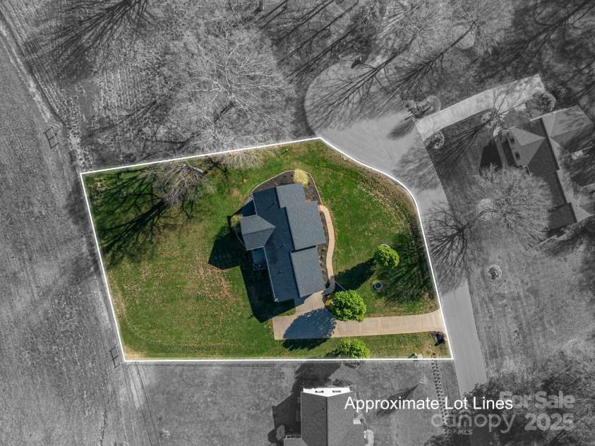 121 Wichita Drive, Shelby, NC 28152.  MLS# CAR4240337, YatesRealty ID 4512. 