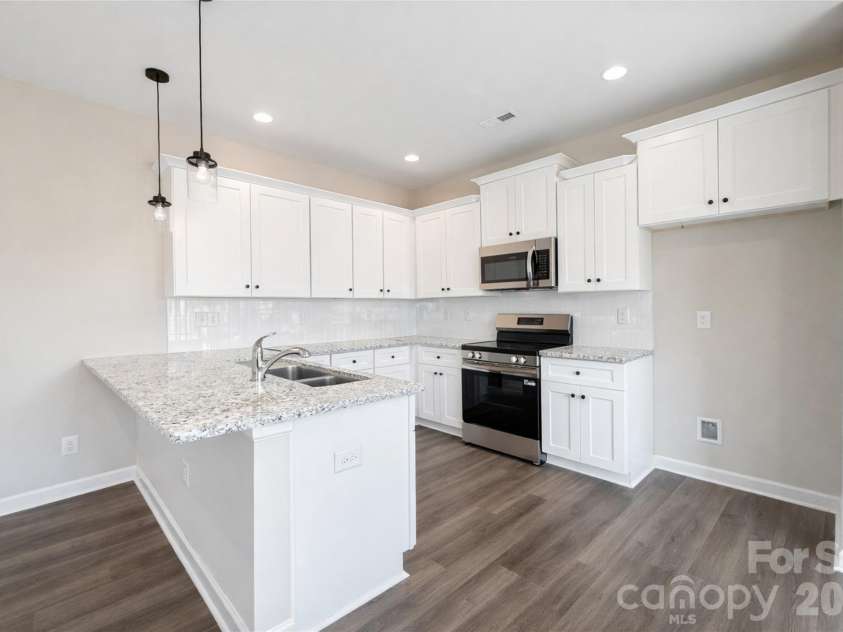 125 Pinnacle Crossing, Shelby, NC 28152.  MLS# CAR4415808, YatesRealty ID 45120. 