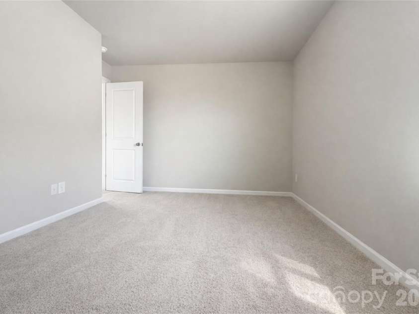125 Pinnacle Crossing, Shelby, NC 28152.  MLS# CAR4415808, YatesRealty ID 45120. 