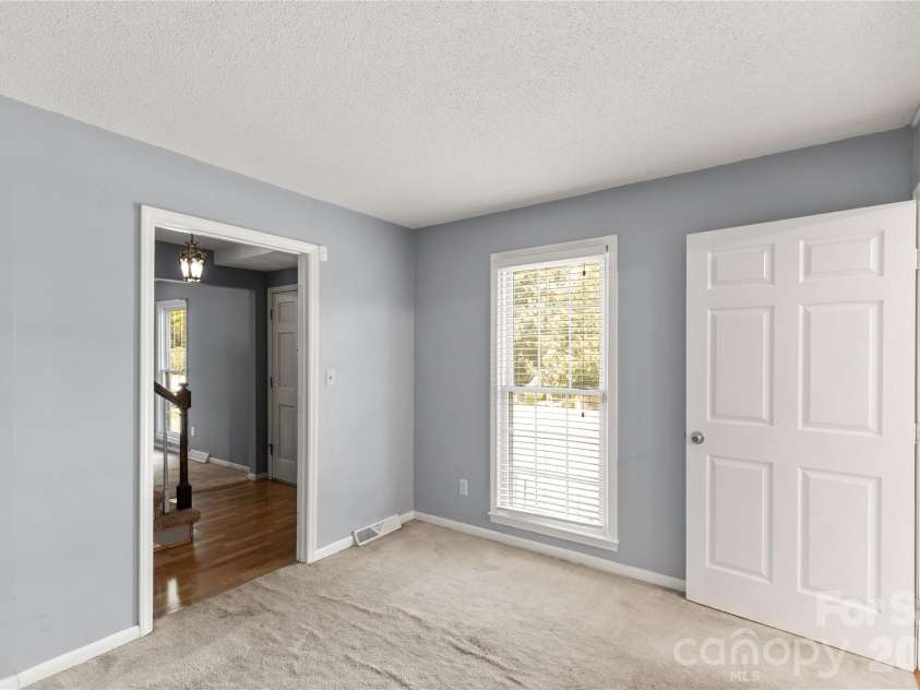 1007 Ragin Lane, Rock Hill, SC 29732.  MLS# CAR4414419, YatesRealty ID 45123. 