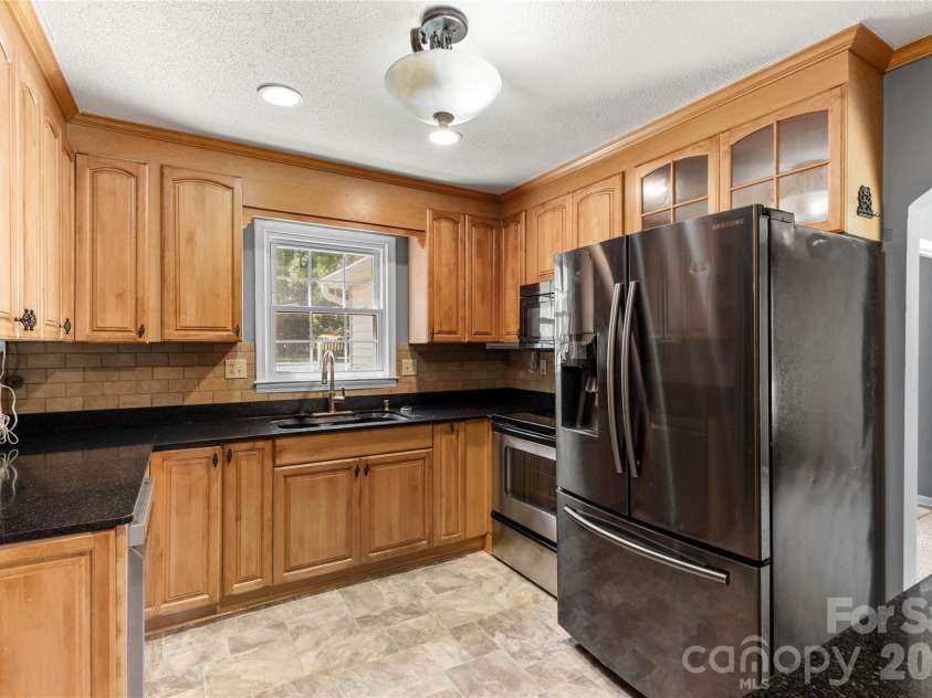1007 Ragin Lane, Rock Hill, SC 29732.  MLS# CAR4414419, YatesRealty ID 45123. 