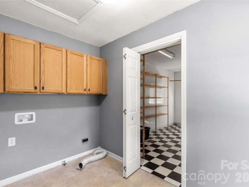 1007 Ragin Lane, Rock Hill, SC 29732.  MLS# CAR4414419, YatesRealty ID 45123. 