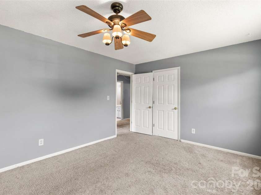 1007 Ragin Lane, Rock Hill, SC 29732.  MLS# CAR4414419, YatesRealty ID 45123. 