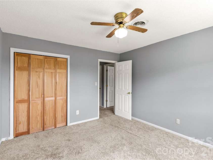 1007 Ragin Lane, Rock Hill, SC 29732.  MLS# CAR4414419, YatesRealty ID 45123. 