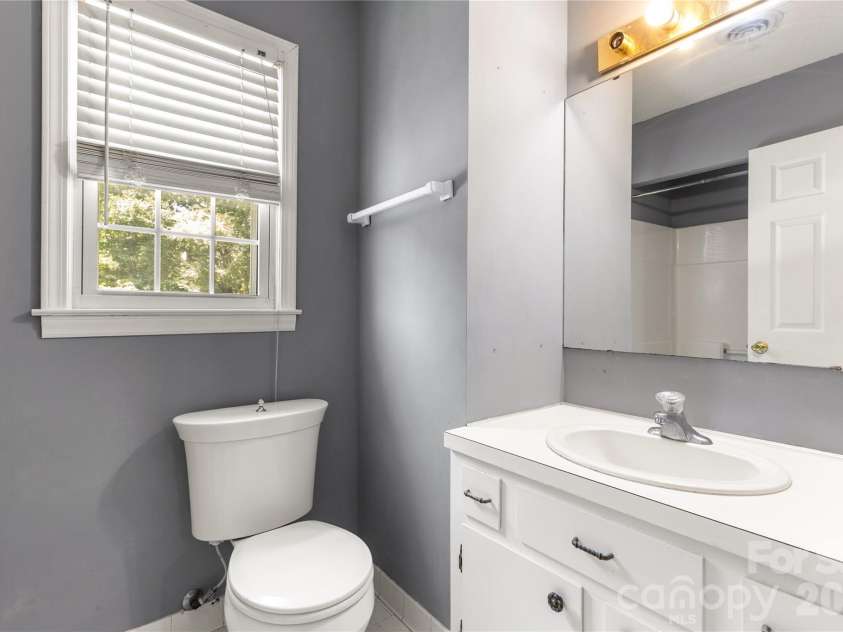 1007 Ragin Lane, Rock Hill, SC 29732.  MLS# CAR4414419, YatesRealty ID 45123. 