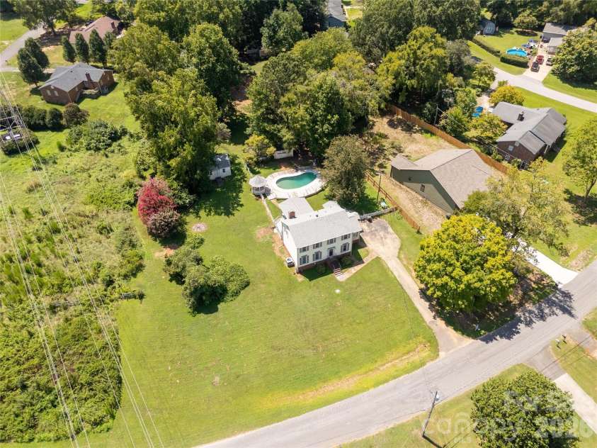 1007 Ragin Lane, Rock Hill, SC 29732.  MLS# CAR4414419, YatesRealty ID 45123. 