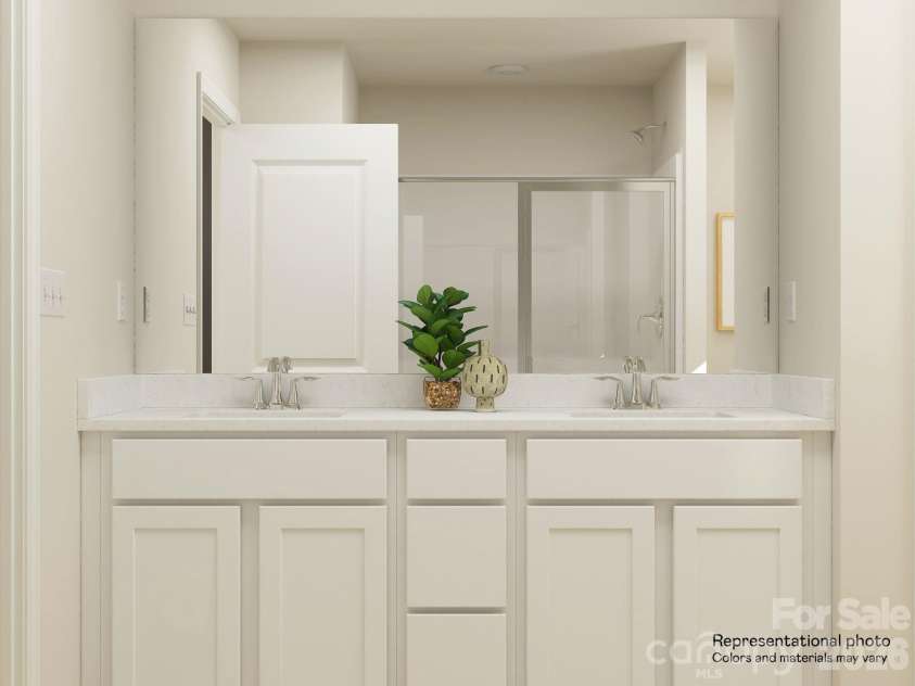 1844 Broom Maker Drive, Bessemer City, NC 28016.  MLS# CAR4415847, YatesRealty ID 45124. Owners Bath