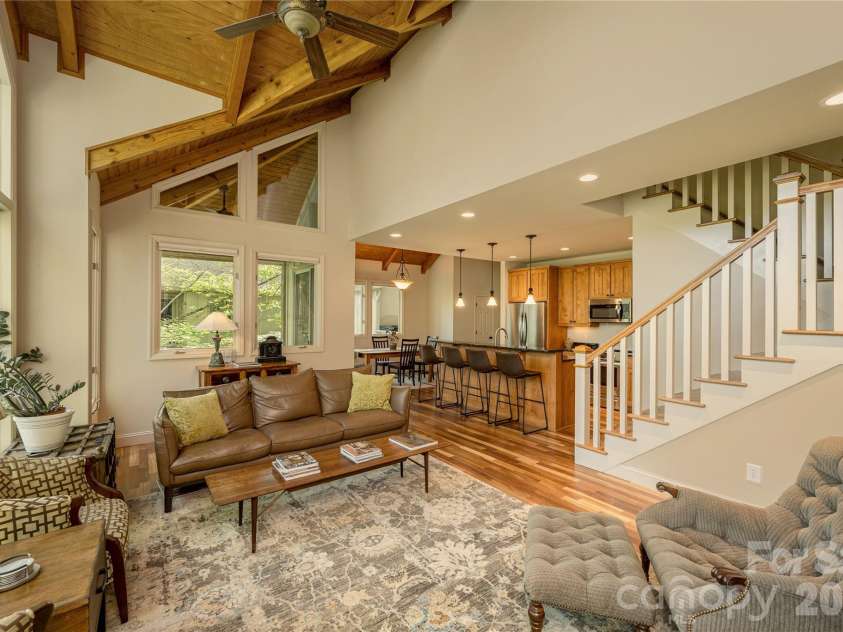 281 Bob White Loop, Waynesville, NC 28786.  MLS# CAR4414207, YatesRealty ID 45126. 