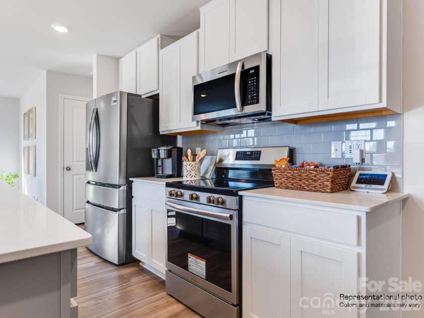1848 Broom Maker Drive, Bessemer City, NC 28016.  MLS# CAR4415859, YatesRealty ID 45127. Kitchen
