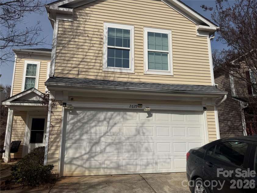 2629 Stream Bank Drive, Charlotte, NC 28269.  MLS# CAR4342362, YatesRealty ID 4513. 