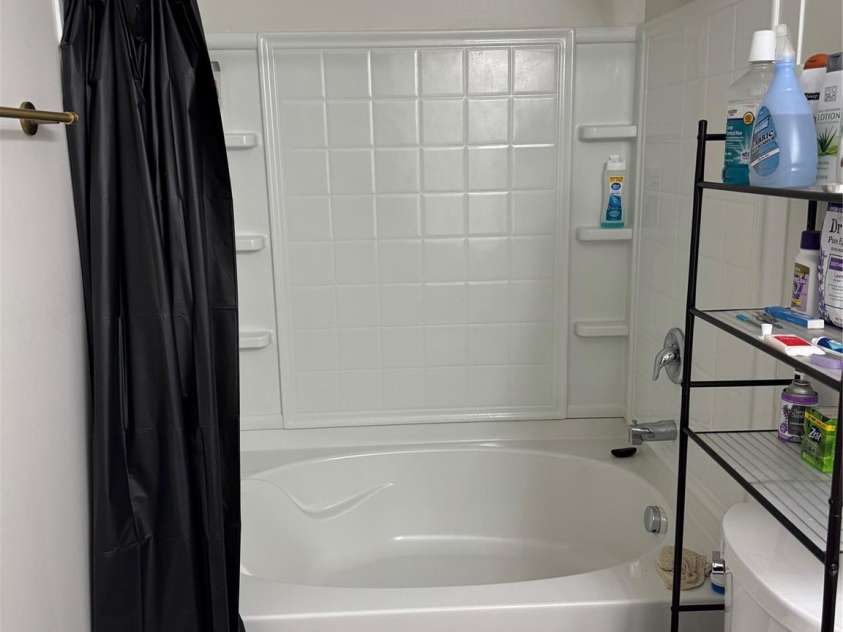 2629 Stream Bank Drive, Charlotte, NC 28269.  MLS# CAR4342362, YatesRealty ID 4513. 