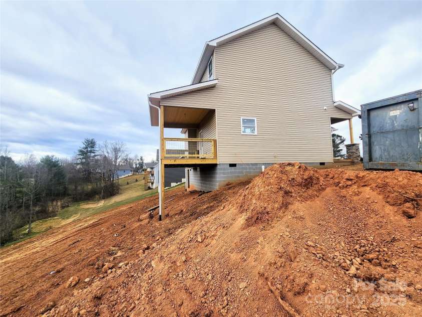59 Eller Ford Road, Weaverville, NC 28787.  MLS# CAR4229304, YatesRealty ID 4513. 