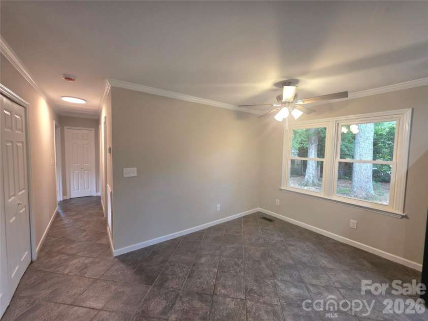 733 Crestwood Avenue, Gastonia, NC 28054.  MLS# CAR4415375, YatesRealty ID 45130. 