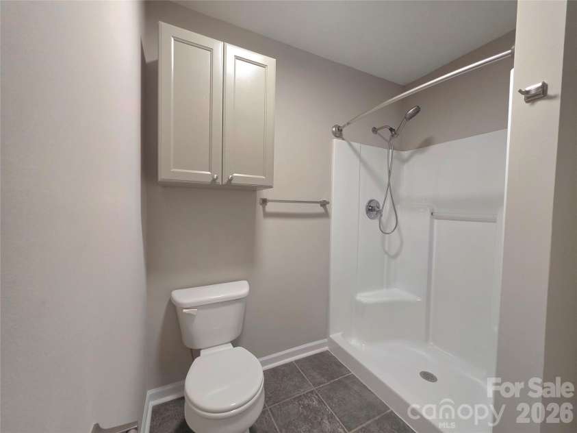 733 Crestwood Avenue, Gastonia, NC 28054.  MLS# CAR4415375, YatesRealty ID 45130. 