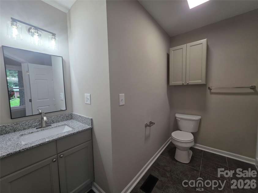 733 Crestwood Avenue, Gastonia, NC 28054.  MLS# CAR4415375, YatesRealty ID 45130. 