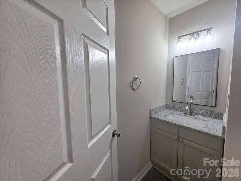 733 Crestwood Avenue, Gastonia, NC 28054.  MLS# CAR4415375, YatesRealty ID 45130. 