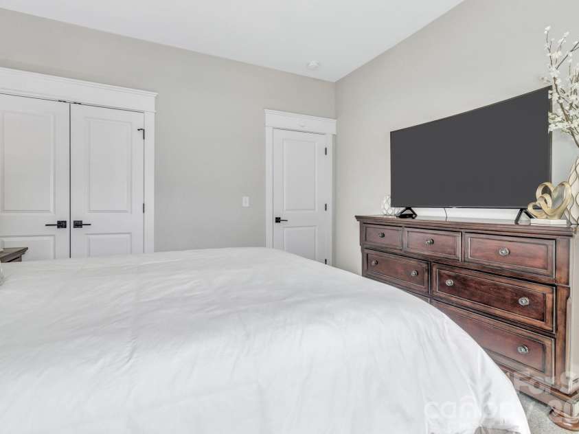 136 Ellis Lane, Arden, NC 28704.  MLS# CAR4407016, YatesRealty ID 45135. 