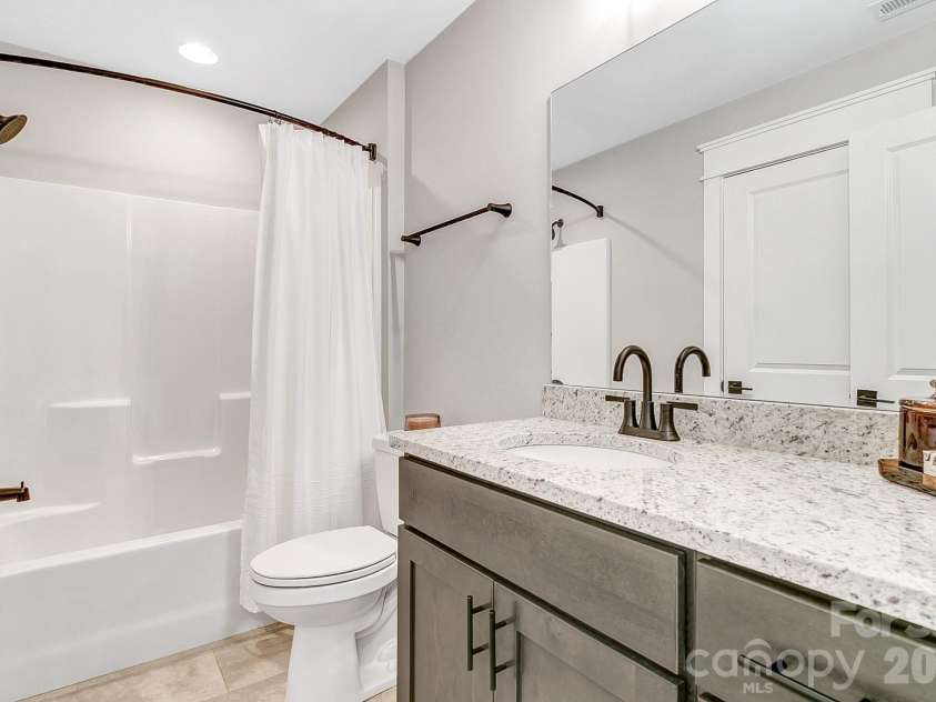 136 Ellis Lane, Arden, NC 28704.  MLS# CAR4407016, YatesRealty ID 45135. 