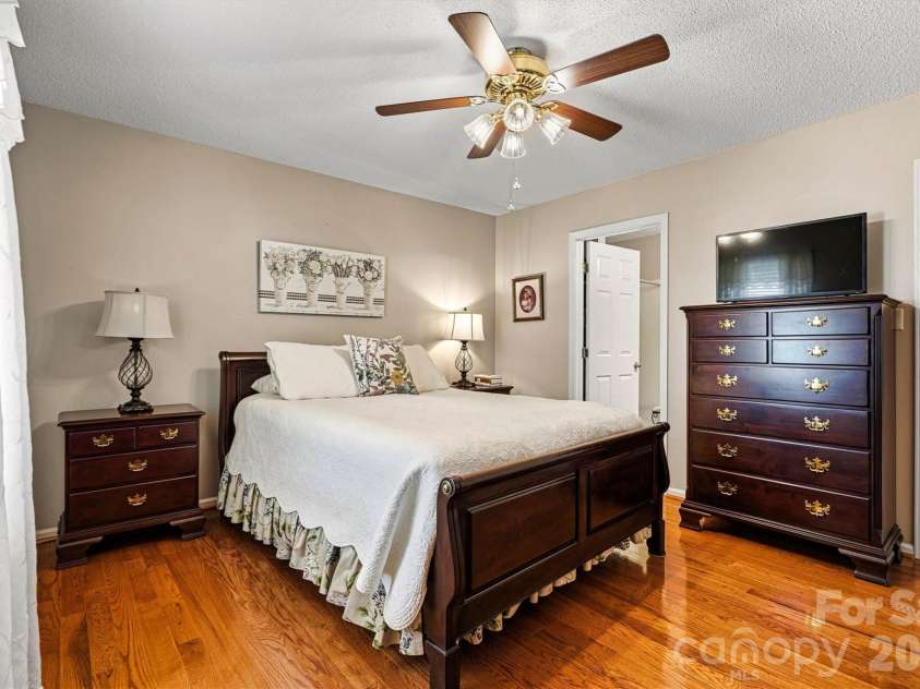 215 Towne Court, Conover, NC 28613.  MLS# CAR4354978, YatesRealty ID 4514. Primary Bedroom/Private Bath Entry View 
