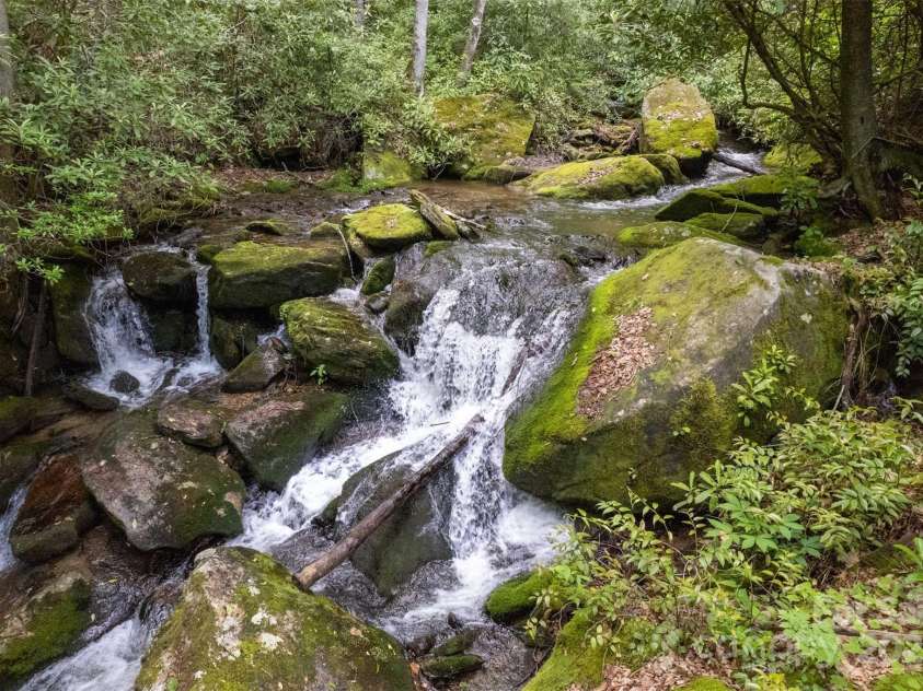 543 Bear Track Drive, Tuckasegee, NC 28783.  MLS# CAR4211255, YatesRealty ID 4514. 