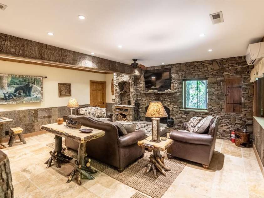 543 Bear Track Drive, Tuckasegee, NC 28783.  MLS# CAR4211255, YatesRealty ID 4514. 