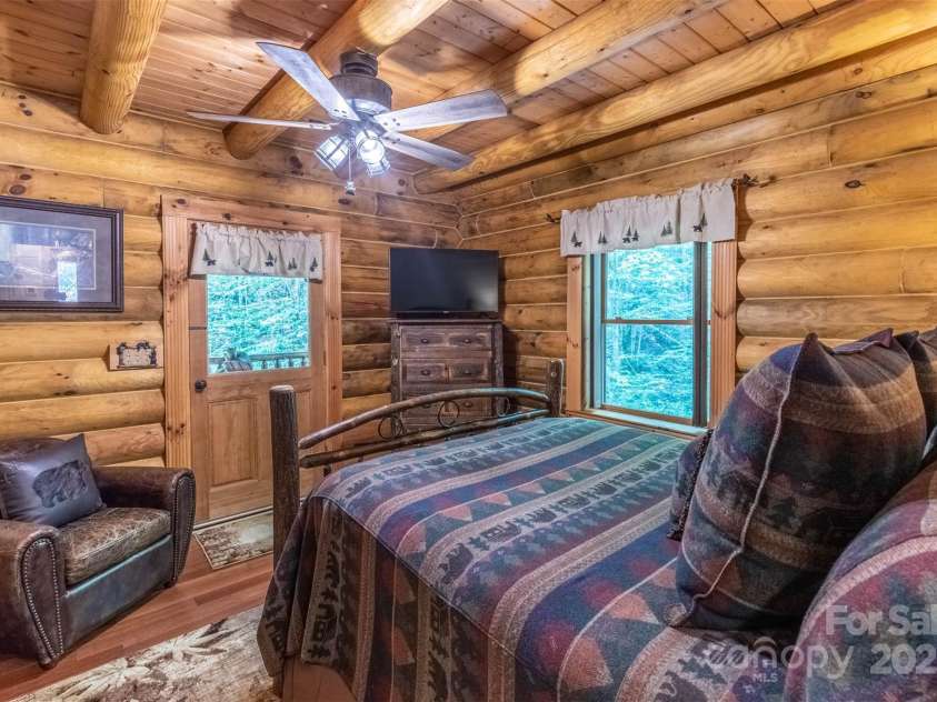 543 Bear Track Drive, Tuckasegee, NC 28783.  MLS# CAR4211255, YatesRealty ID 4514. 